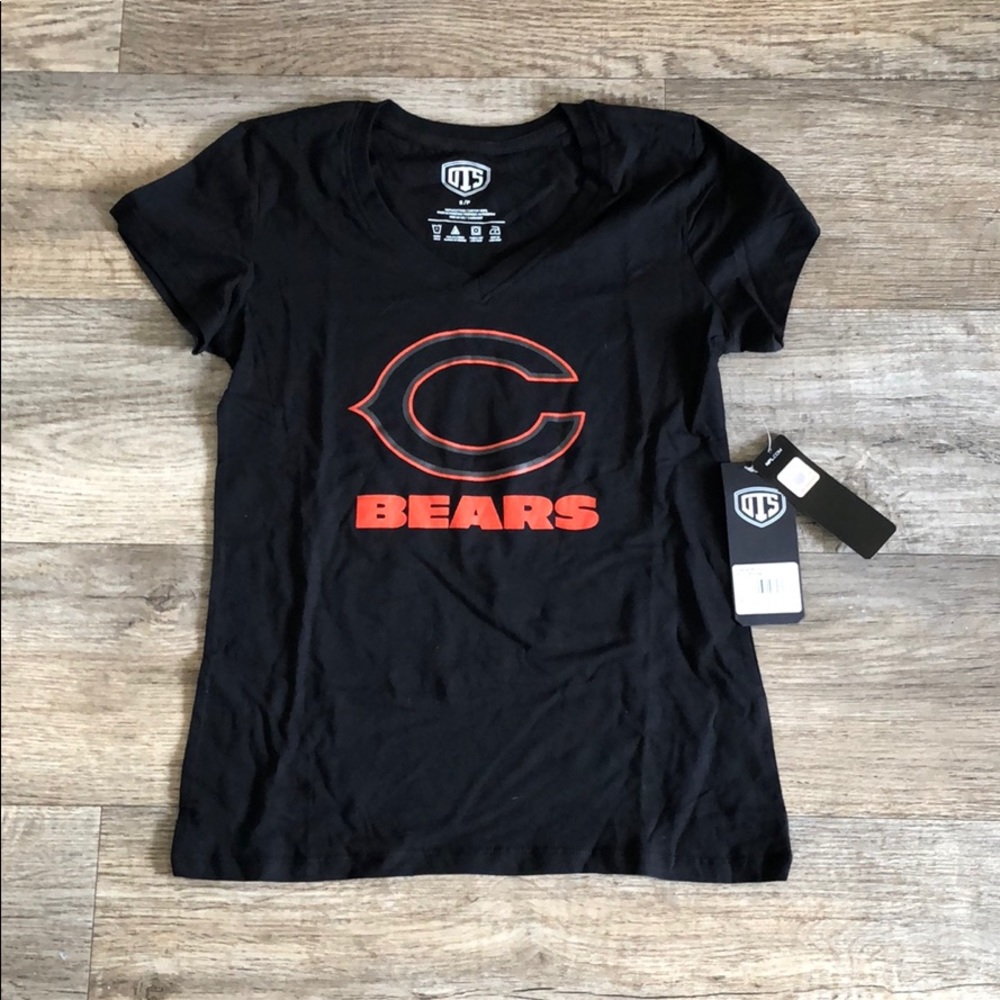 Woman’s Chicago bears v neck sports t-shirt